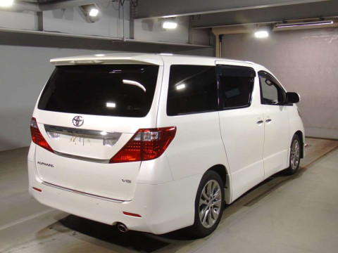 2011 Toyota Alphard GGH20W[1]