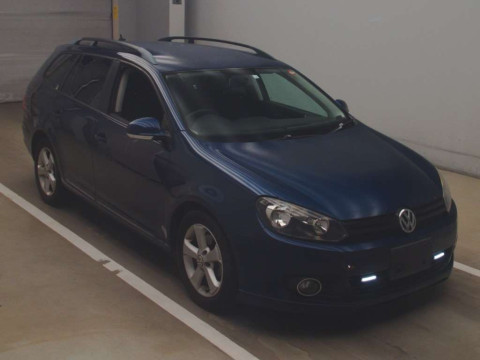 2010 Volkswagen Golf Variant 1KCAX[2]