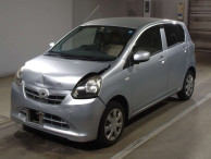 2011 Daihatsu Mira es