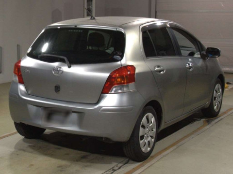 2009 Toyota Vitz SCP90[1]