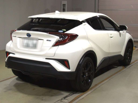 2019 Toyota C-HR ZYX10[1]