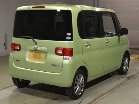 2012 Daihatsu Tanto L385S[1]