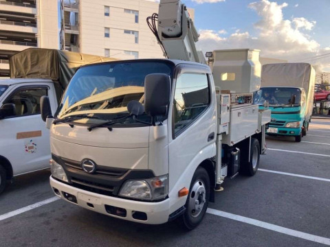 2016 Hino DUTRO XZU600X[0]