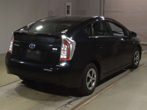 2013 Toyota Prius ZVW30[1]