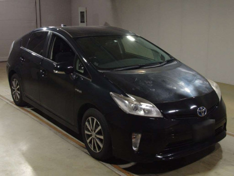 2012 Toyota Prius ZVW30[2]