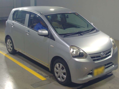 2012 Daihatsu Mira es LA300S[2]