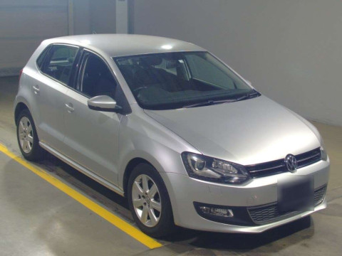 2012 Volkswagen Polo 6RCBZ[2]