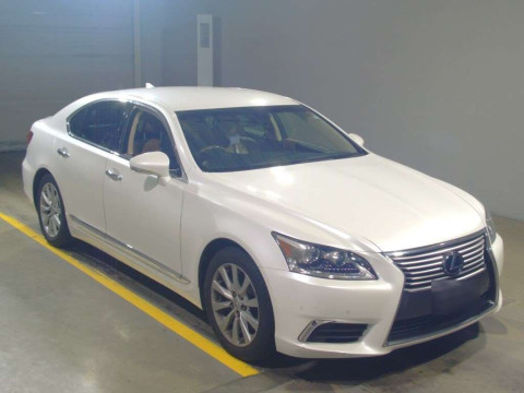 2015 Lexus LS USF40[2]