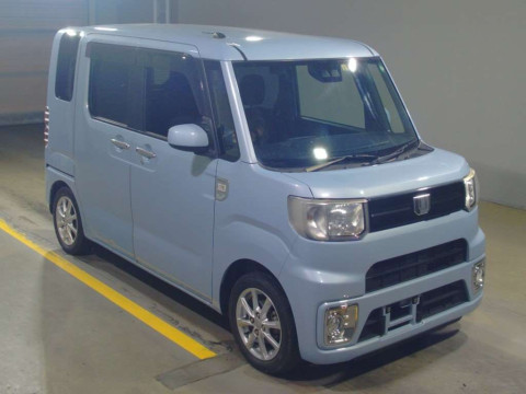 2018 Daihatsu Wake LA700S[2]