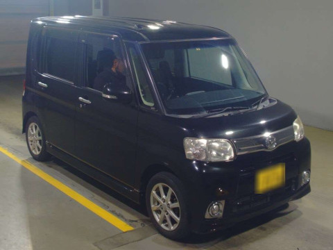 2012 Daihatsu Tanto L375S[2]