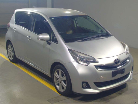 2014 Toyota Ractis NCP120[2]