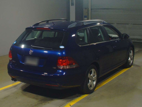 2010 Volkswagen Golf Variant 1KCAX[1]