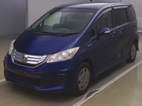 2013 Honda Freed hybrid GP3[0]