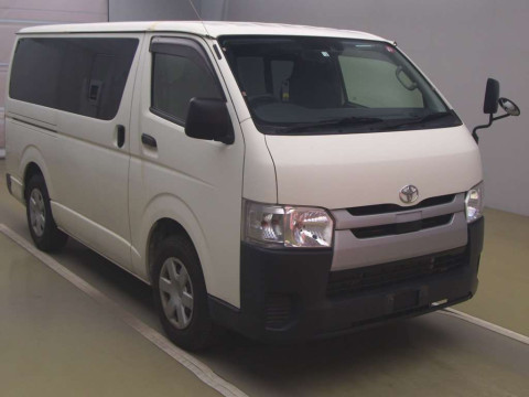 2020 Toyota Hiace Van GDH201V[2]