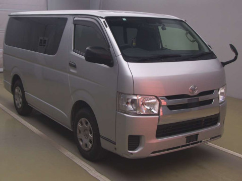 2019 Toyota Hiace Van GDH201V[2]