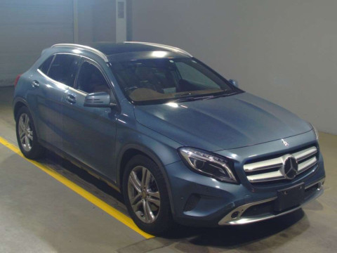 2014 Mercedes Benz GLA-Class 156946[2]