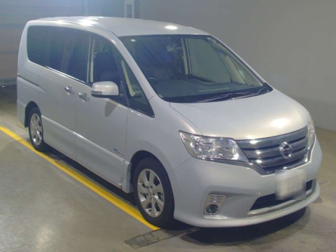 2013 Nissan Serena HFC26[2]