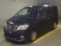 2011 Nissan Serena