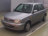 2001 Nissan March