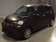 2011 Daihatsu Mira es