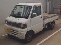 2001 Mitsubishi Minicab Truck