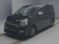 2013 Toyota Voxy