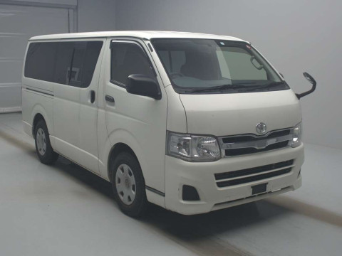 2013 Toyota Hiace Van KDH201V[2]