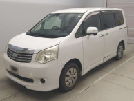 2012 Toyota Noah