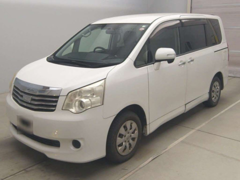 2012 Toyota Noah ZRR70G[0]