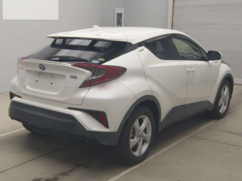 2018 Toyota C-HR ZYX10[1]