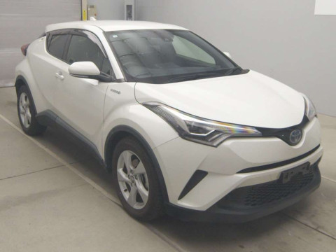 2018 Toyota C-HR ZYX10[2]