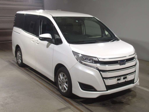 2021 Toyota Noah ZWR80G[2]