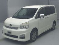 2012 Toyota Voxy