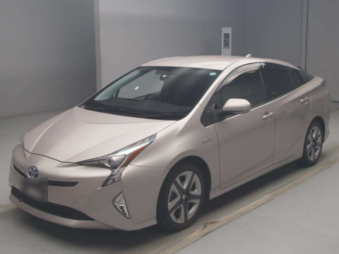 2016 Toyota Prius ZVW50[0]