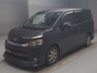 2008 Toyota Voxy