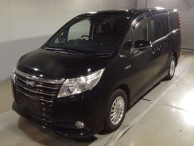 2014 Toyota Noah