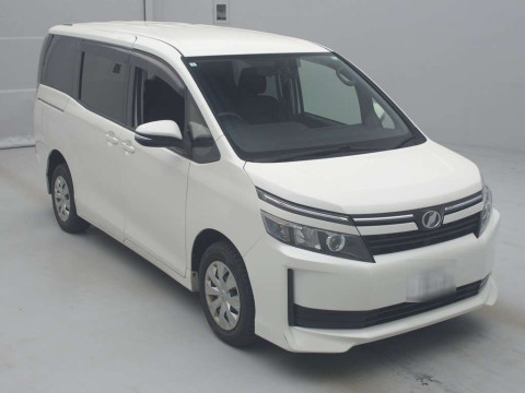 2015 Toyota Voxy ZRR85G[2]