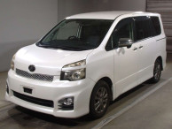 2011 Toyota Voxy