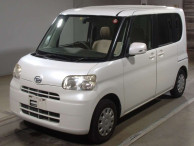 2009 Daihatsu Tanto