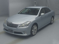 2010 Toyota Crown Hybrid