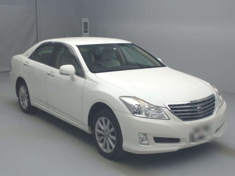 2008 Toyota Crown GRS201[2]