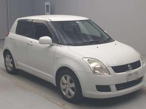 2010 Suzuki Swift ZC71S[2]