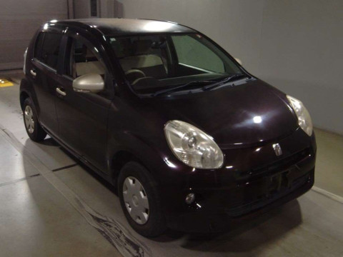 2010 Toyota Passo KGC30[2]