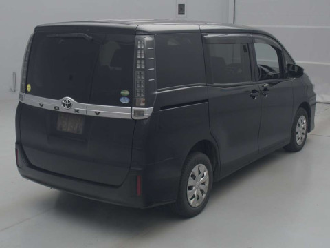 2014 Toyota Voxy ZRR85G[1]