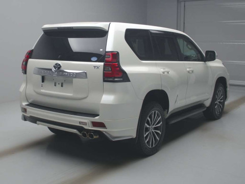 2020 Toyota Land Cruiser Prado TRJ150W[1]