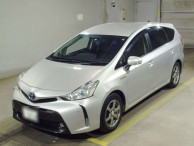 2016 Toyota Prius alpha