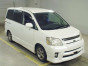 2004 Toyota Noah