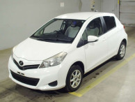 2013 Toyota Vitz