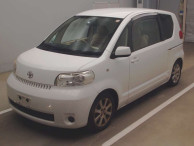 2005 Toyota Porte