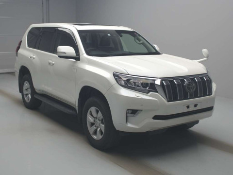 2019 Toyota Land Cruiser Prado TRJ150W[2]